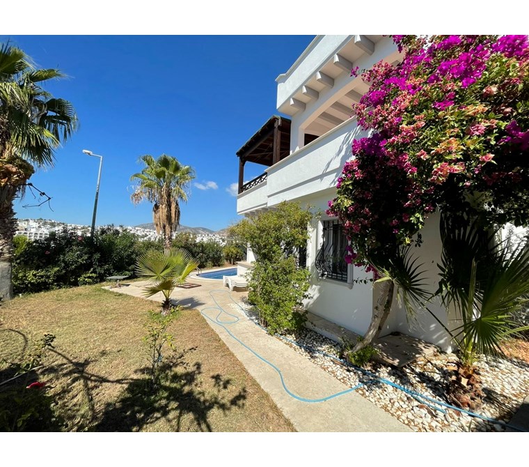 Bodrum Marinaya-Plaja Yakın Özel Havuzlu 3+1 Yazlık Villa