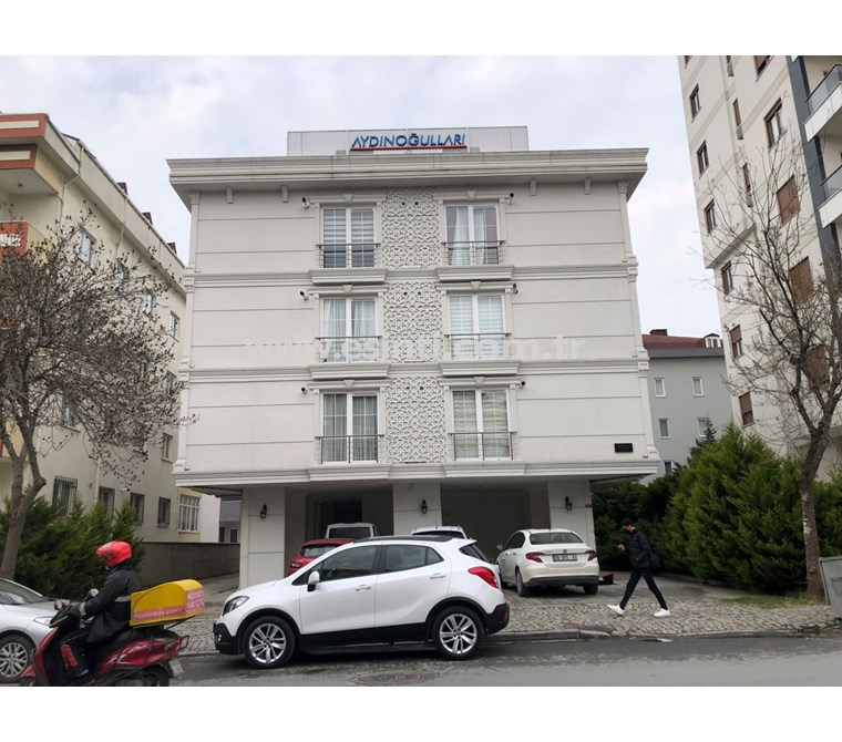Ataşehir İnönü Mahallesi 19 Mayıs Caddesi’nde Eşyalı 1+1 Kiralık Daire
