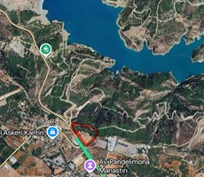 KIBRIS CAMLIBELDE ANAYOLA CEPHELİ 17500 M2 13 DONUM ARSA