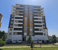 EMLAK 72 DEN HASANKEYF YOLU ÜZERİ SİTE İÇERİSİNDE (3.5+1) SATILIK LÜKS DAİRE