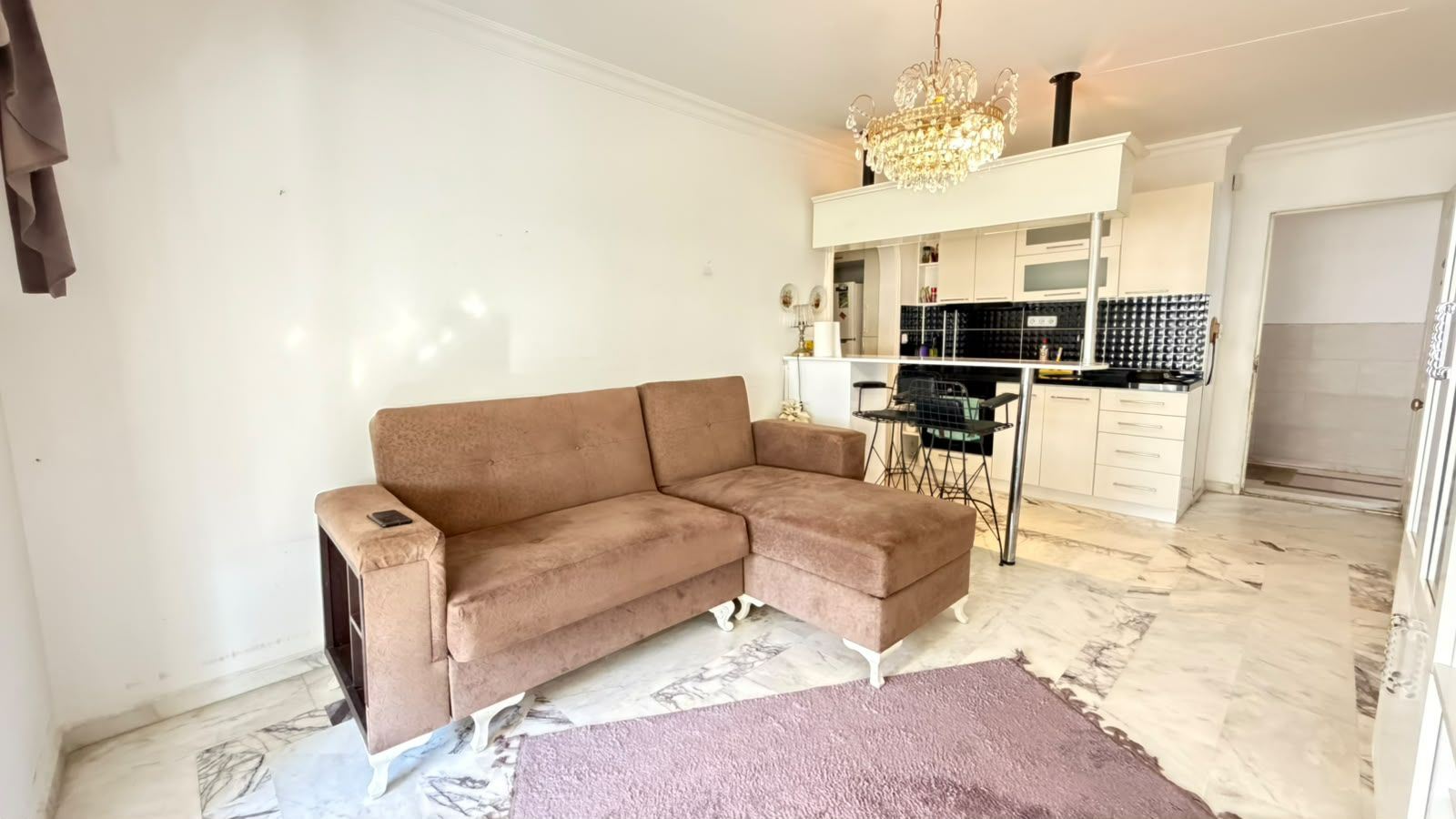 ALANYA KIZLARPINARI’NDA FULL EŞYALI 1+1 SATILIK DAİRE!
