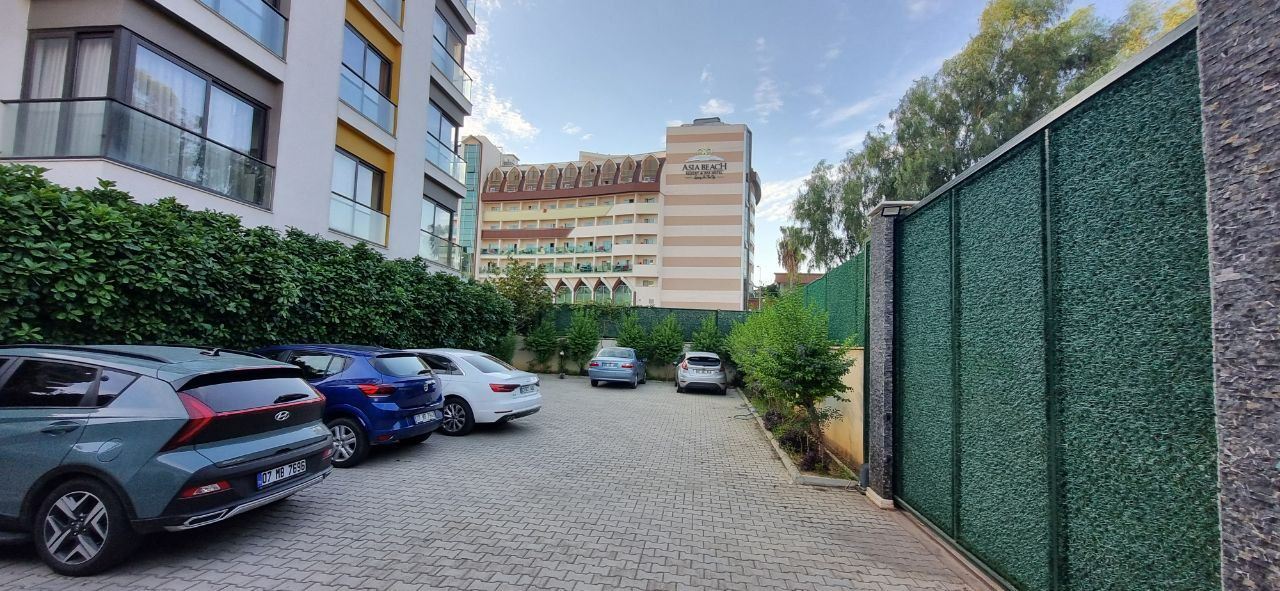 ALANYA OBAGÖLDE DENİZE 50 M DENİZ MANZARALI 2+1 SATILIK DAİRE