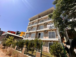 S.ÖRÜNK'TEN KARSLI'DA YATAY MİMARİLİ 3 KATLI APT.DA ŞIK DUBLEKS 3+1 SATILIK DAİRE