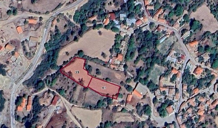 ÇANAKKALE EZİNE ŞAPKÖYÜNDE SATILIK KÖY İÇİ İMARLI ARSA