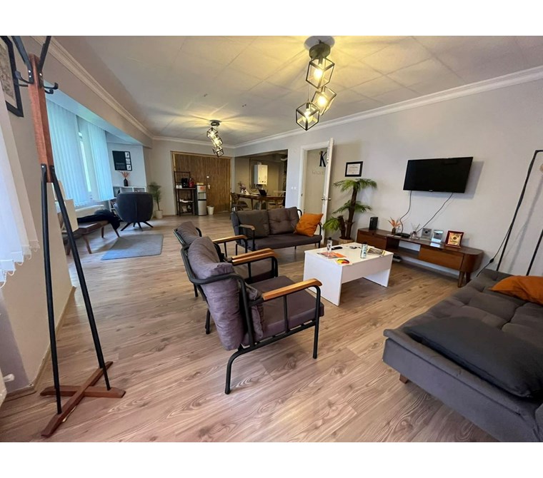 **ALEMDAR CADDE – HIZIR REİS OKULU KARŞISI YATIRIMA UYGUN SATILIK ÇATI DUBLEKS**