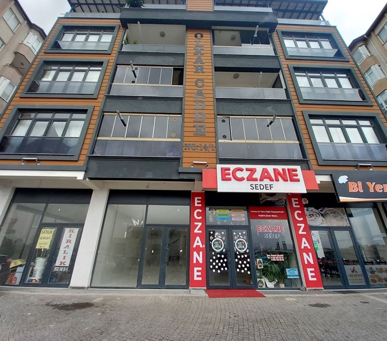 DEĞİRMENDERE'DE YENİ HASTANE KARŞISI ANA YOLA CEPHE 102 M² KİRALIK SIFIR DÜKKAN