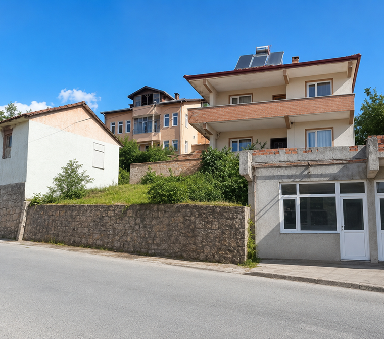 KARTEPE AVLUBURUN'DA SAPANCA GÖLÜ MANZARALI 3.922 m² ARSA VE MÜŞTEMİLATLI SATILIK YATIRIM FIRSATI