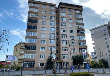 BEYLİKDÜZÜ MARMARA KAVAKLIKENT SİTESİNDE 3+1 160 M2 SATILIK GENİŞ DAİRE