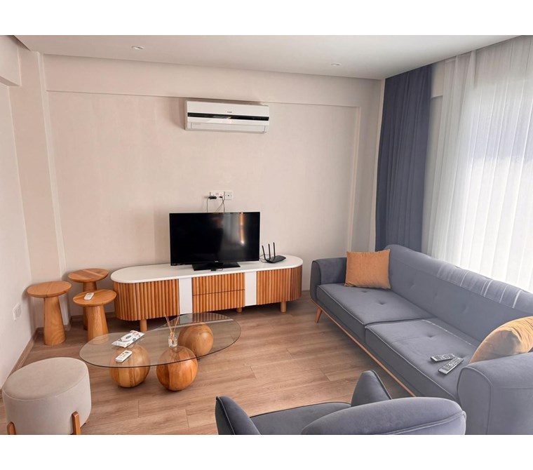 Girne kasgarda ultra luks full esyali kiralik 2+1 daire