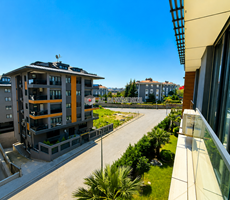 ÇENGELKÖY MEVSİM İSTANBUL SİTESİNDE BAKIMLI 3+1 SATILIK DAİRE!..