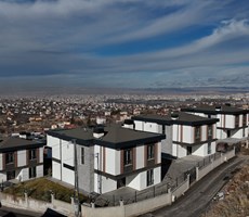 AKDAMAR - Becen Mah. ŞEHİR MANZARALI Satılık 5+1 SIFIR Villa !