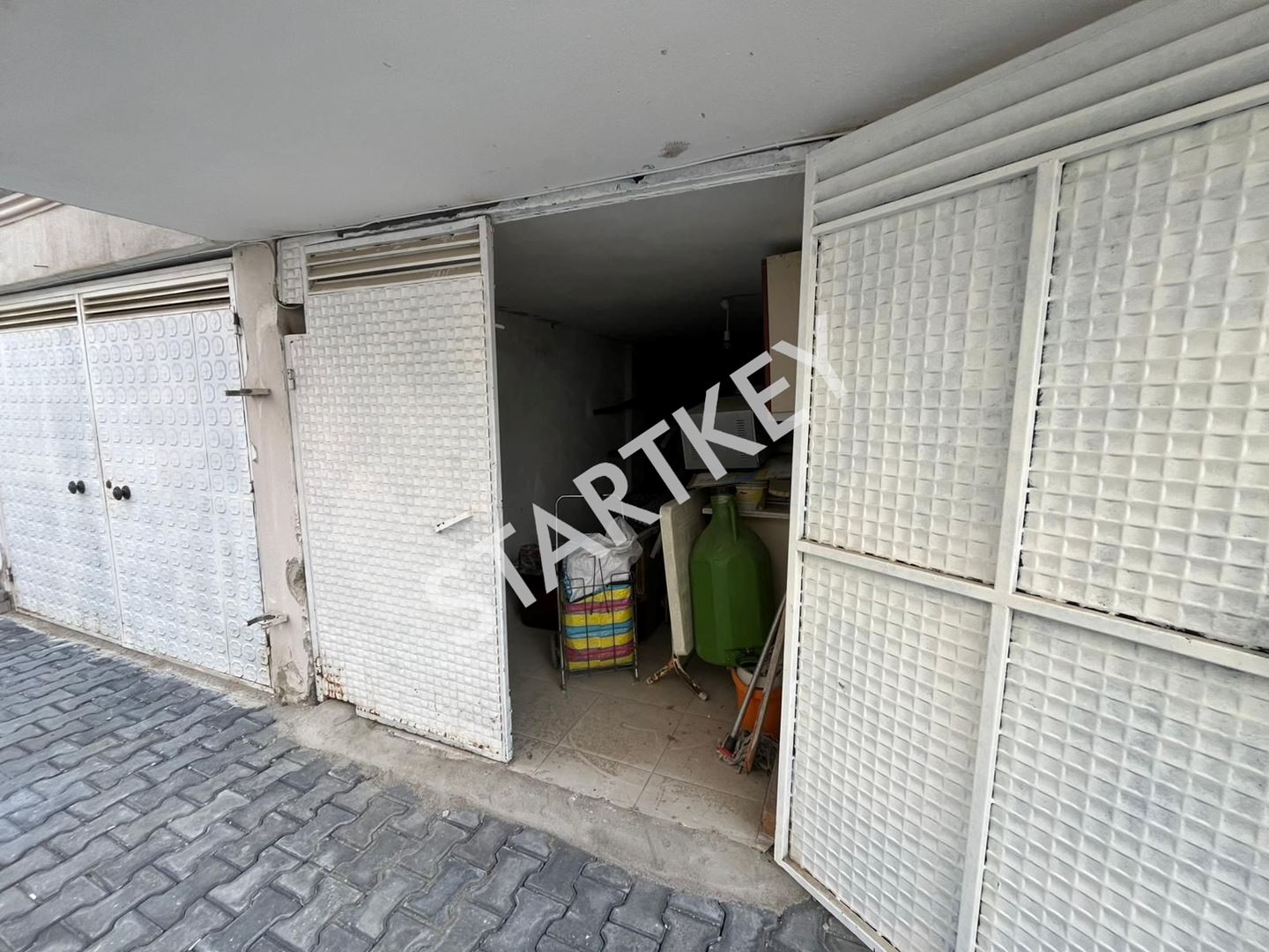 Property-photo