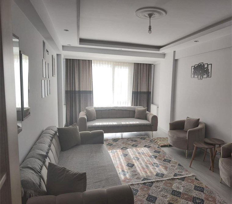 Kartepe İstasyon’da Geniş Kullanımlı 2+1 Dubleks, 2 Balkonlu, Merkezi Konum