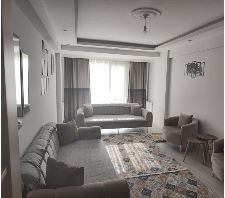 Kartepe İstasyon’da Geniş Kullanımlı 2+1 Dubleks, 2 Balkonlu, Merkezi Konum