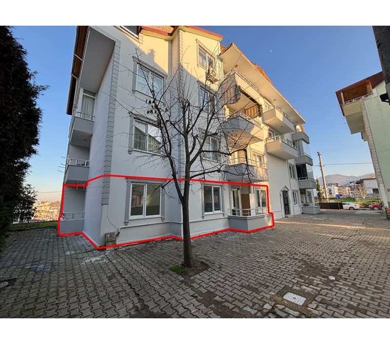 BAŞİSKELE DÖNGEL MAHALLESİNDE GİRİŞ KAT 3+1 KİRALIK DAİRE