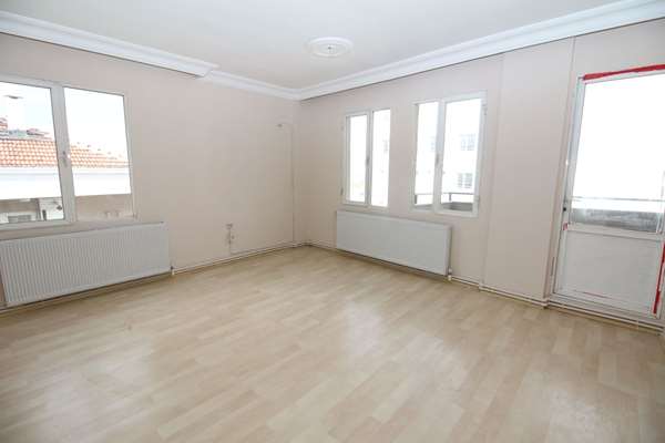 İKÇÜ HASTANESİNE YAKIN 3+1 ASANSÖRLÜ DOĞALGAZLI