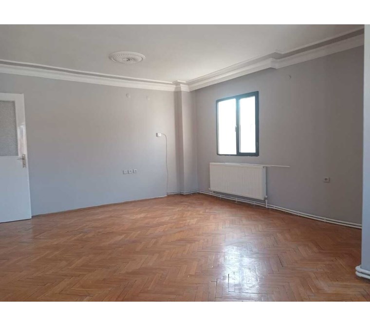 Karşıyaka Bahçelievler'de 125 m² Kiralık 3+1 Daire