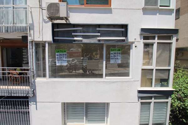 İNÖNÜ CADDESİ SUSUZDEDE MEVKİNDE 15M2 SATILIK DÜKKAN