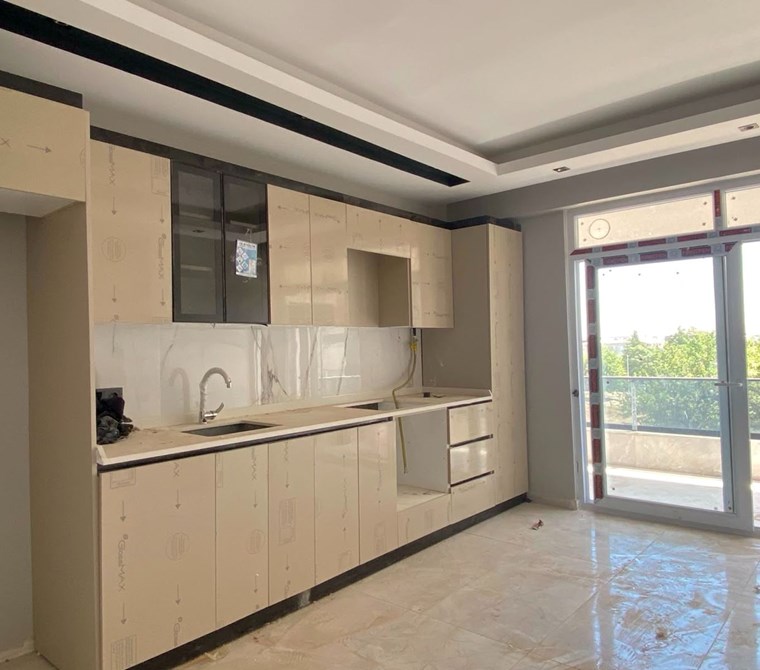 EMLAK 72'DEN KORİK MAH.ANA CADDE ÜZERİ SATILIK SIFIR 3+1 DAİRE
