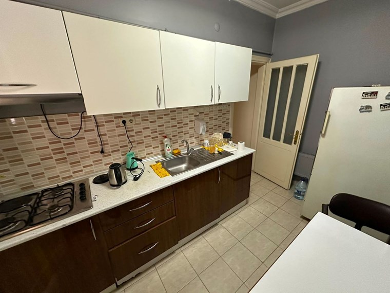 İŞ YERİNE UYGUN MİLLET CADDESİ'NDE YATIRIMLIK SATILIK DAİRE