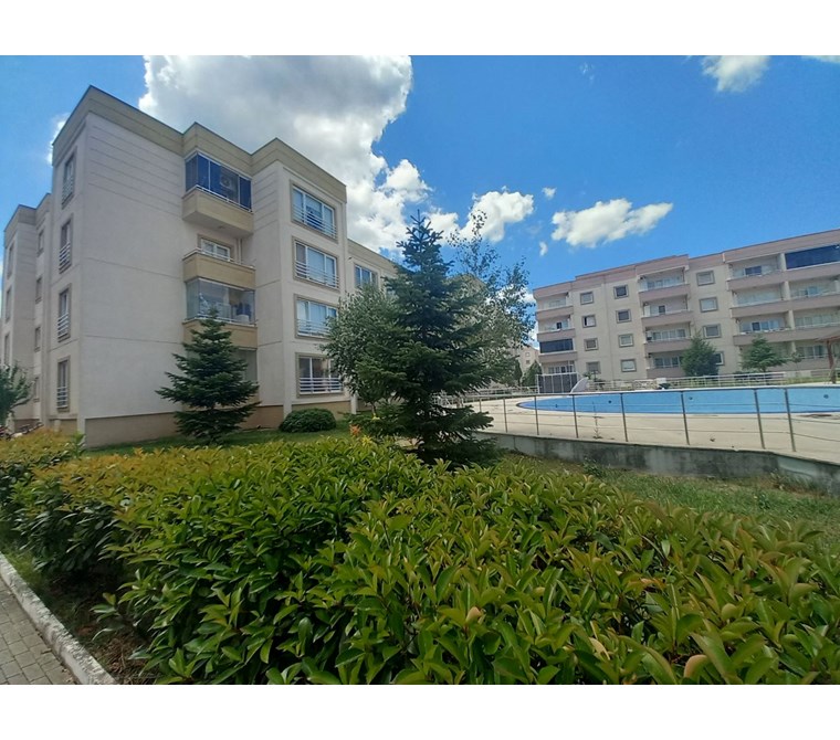 GÖLCÜK KAVANİUM 1 SİTESİ HAVUZ VE YEŞİL ALANLI 3+1 KİRALIK DAİRE