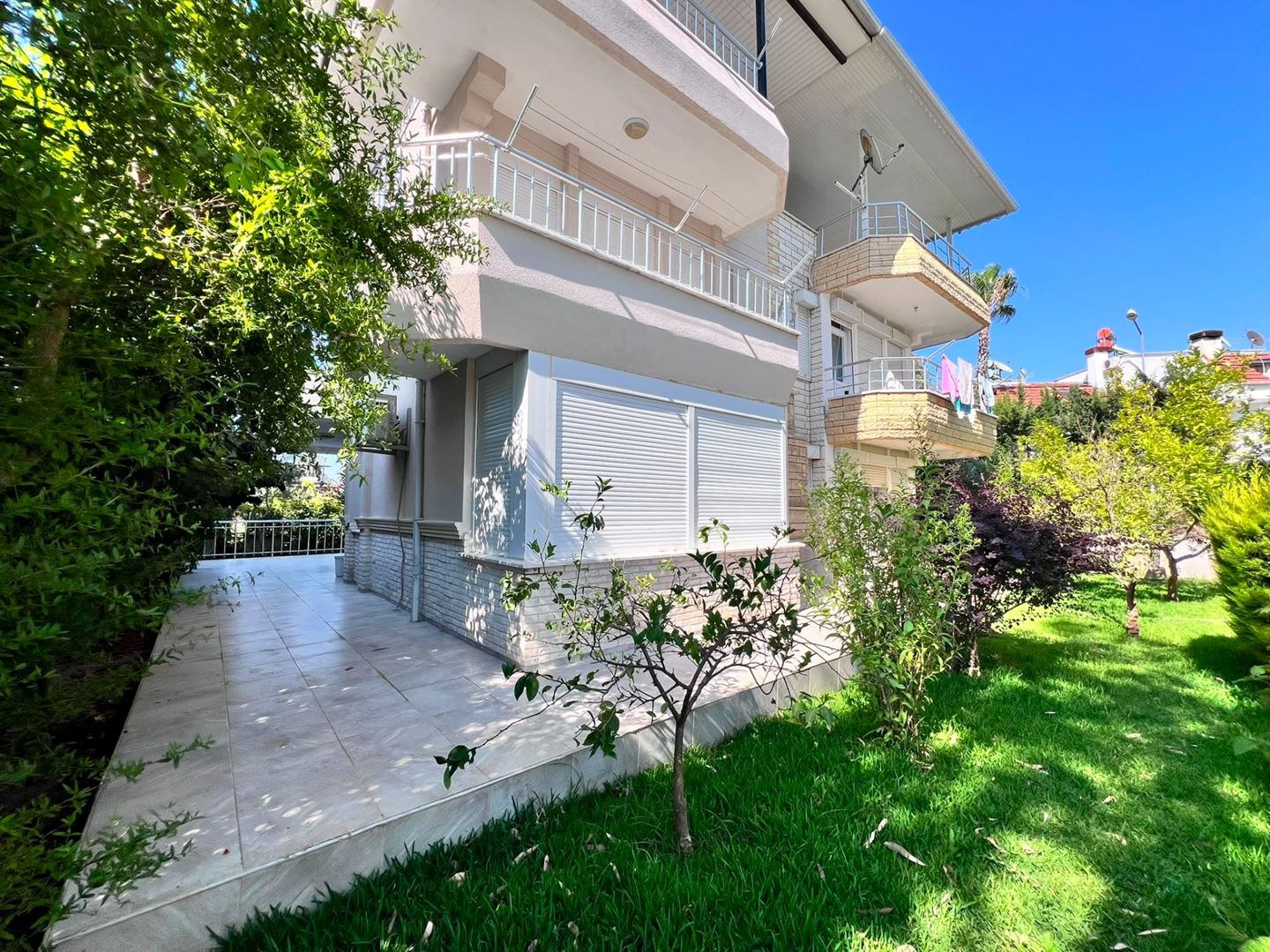 Property-photo
