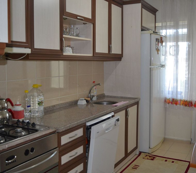 Lüleburgaz İstiklal Malallesinde Eşyalı Kiralık 3+1 Daire