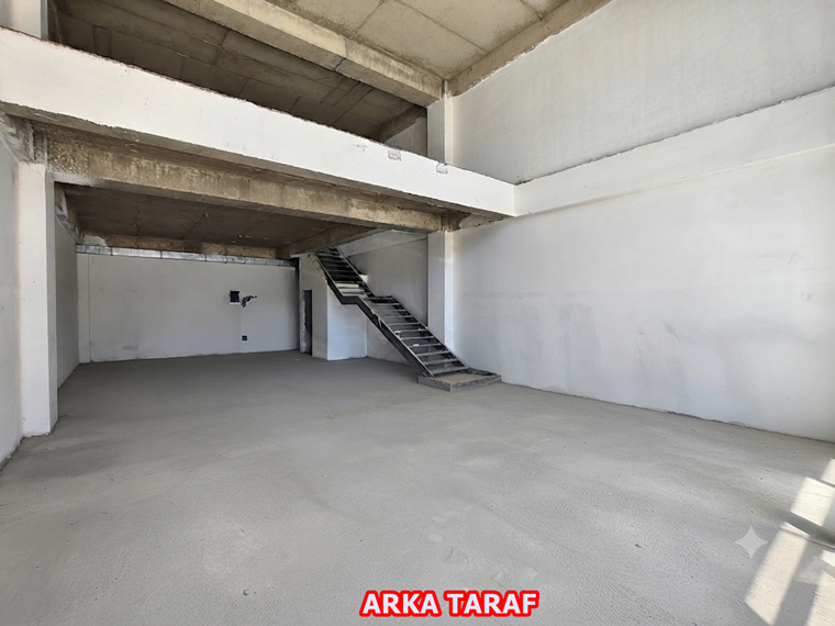 RE/K TEAM'DEN KİZA İŞ MERKEZİ 2. ETAPTA 720 M2 KİRALIK MAĞAZA