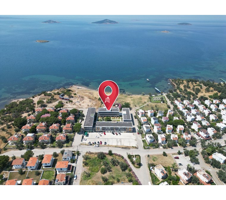 Ayvalik Sahi̇lkentte Deni̇ze Sifir Si̇tede Satilik Dai̇re