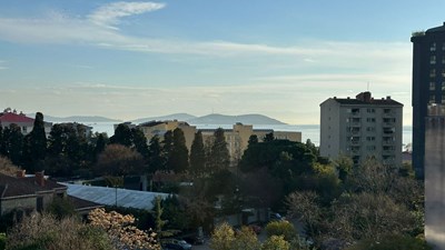 Fenebahçe Dalyan Kulüp Karşısında Sıfır 3+1 Köşe Bina