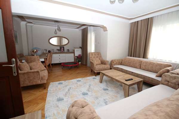 Faruk Akarkarasu Caddesi Üzeri Doğalgazlı Arakat dubleks