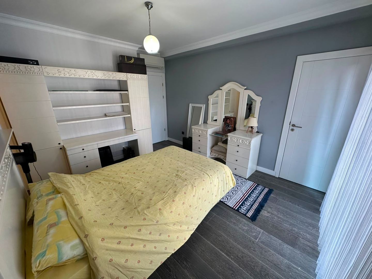 Property-photo