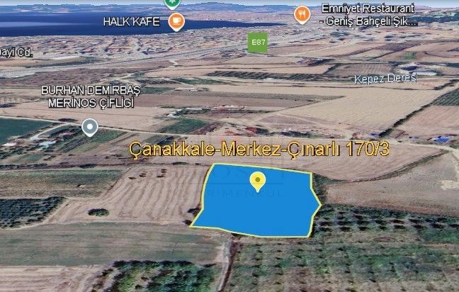 ÇANAKKALE MERKEZ ÇINARLI KÖYÜNDE SATILIK YATIRIMLIK TARLA