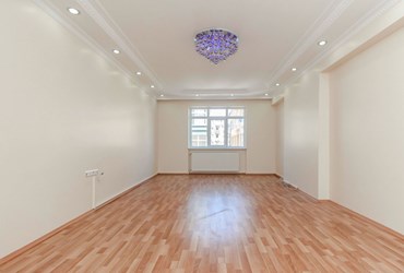 Bahçelievler Siyavuşpaşa'da 15 Yıllık 3+1 135 m2 2.Kat Satılık Daire
