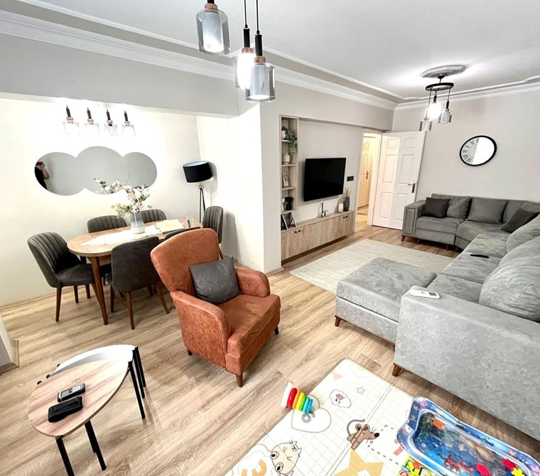 1.BAĞLAR SOKAK'TA SATILIK 2+1 90M2 YÜKSEK GİRİŞ DAİRE