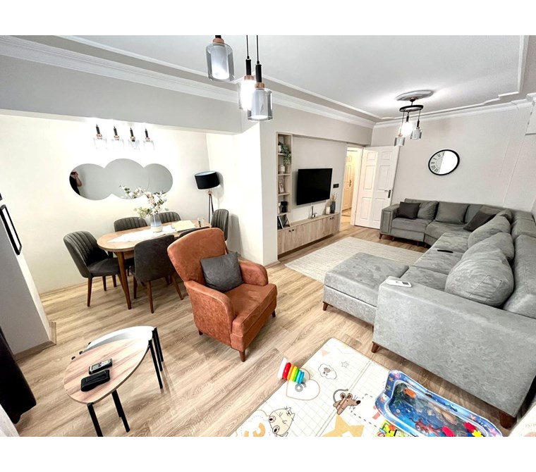 1.BAĞLAR SOKAK'TA SATILIK 2+1 90M2 YÜKSEK GİRİŞ DAİRE