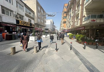 Bağcılar Güneşli Meydanı Satılık İş Merkezi Katı 300 m²