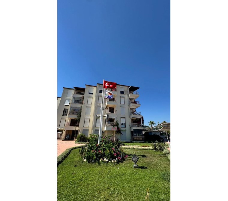 MÜJGAN EMLAKTAN SİTELER'DE DENİZE SIFIR SATILIK DAİRE