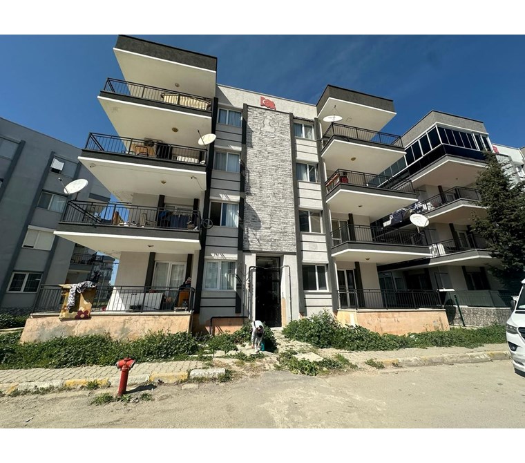 BAKIRÇAY ÜNİVERSİTESİ YAKINI 3+1 KİRALIK DAİRE