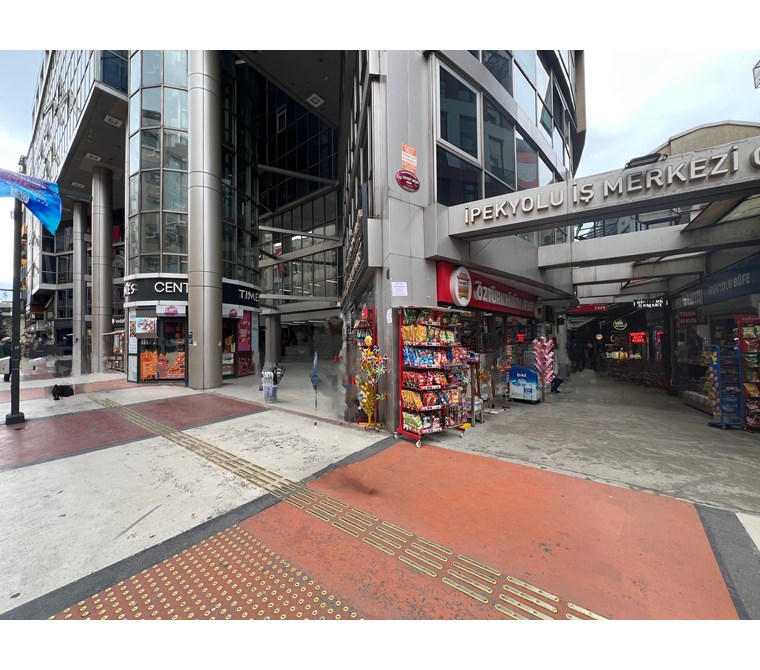Trabzon Ortahisar Kemerkaya'da 75 m² Şehir Manzaralı, Krediye Uygun Satılık Ofis