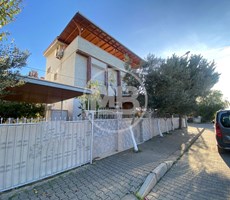 Didim Çamlık Mahallesi'nde Denize Yakın 4+1 Havuzlu Villa