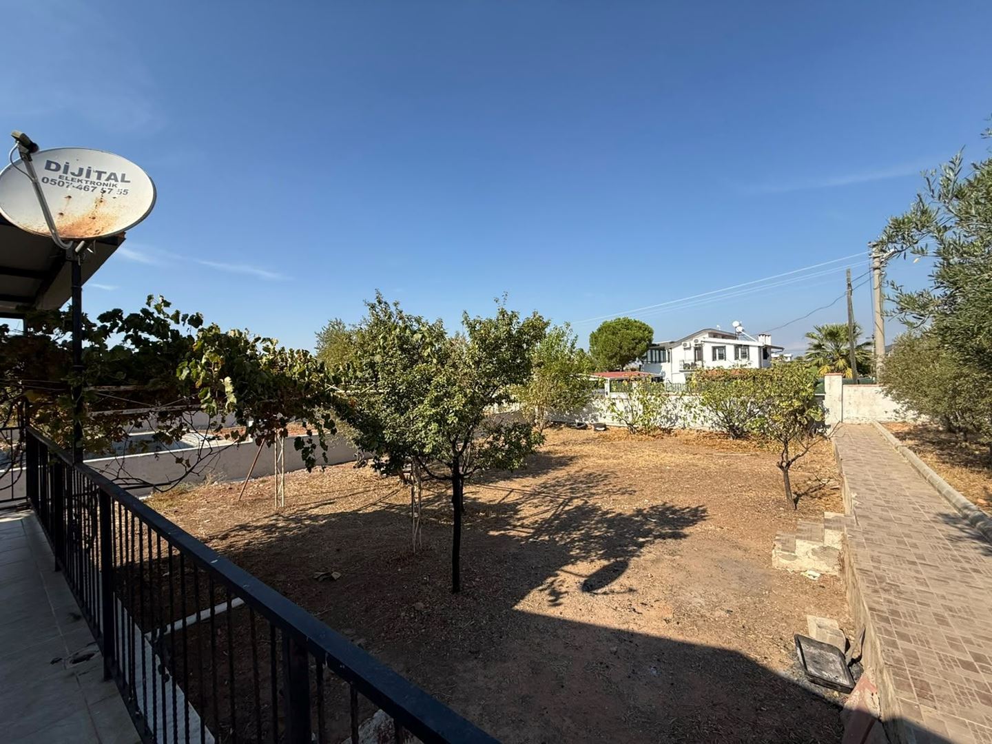 Property-photo
