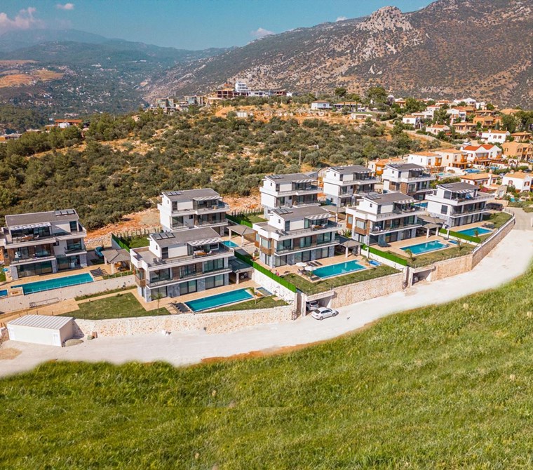 Kalkan’ın En Prestijli Konumunda 9 Ultra Lüks Villa – 10 Dönüm Özel Arazi Üzerinde