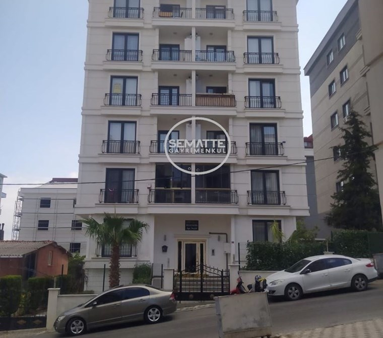 SATILIK KARTAL HÜRRİYET MAHALLESİNDE LÜKS DAİRE 3+1 140 M²