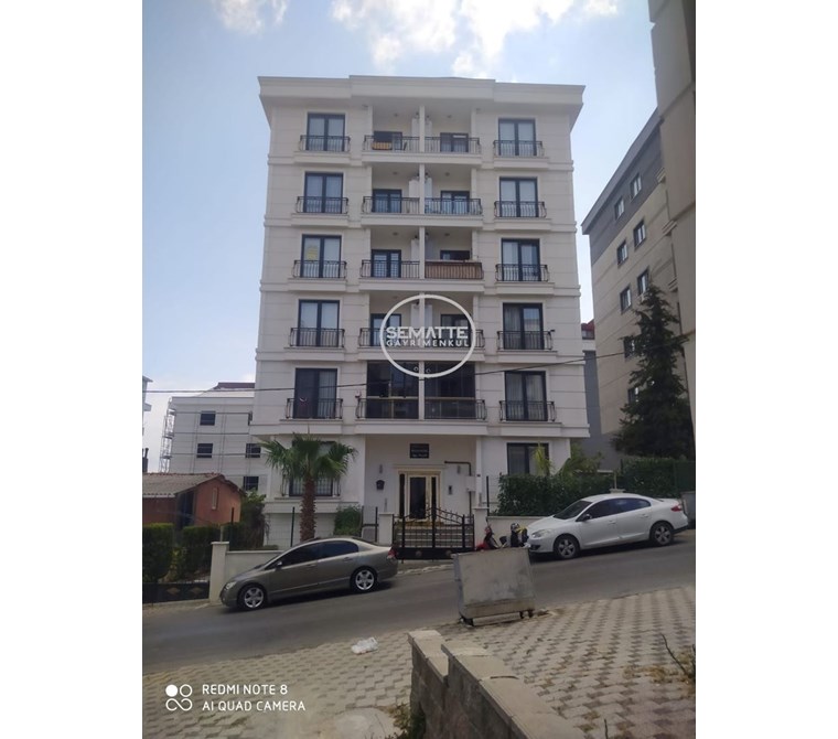 SATILIK KARTAL HÜRRİYET MAHALLESİNDE LÜKS DAİRE 3+1 140 M²