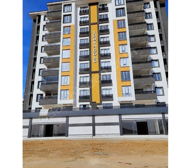 EMLAK 72' DEN TRUVA GOLD SİTESİNDE SATILIK DAİRE