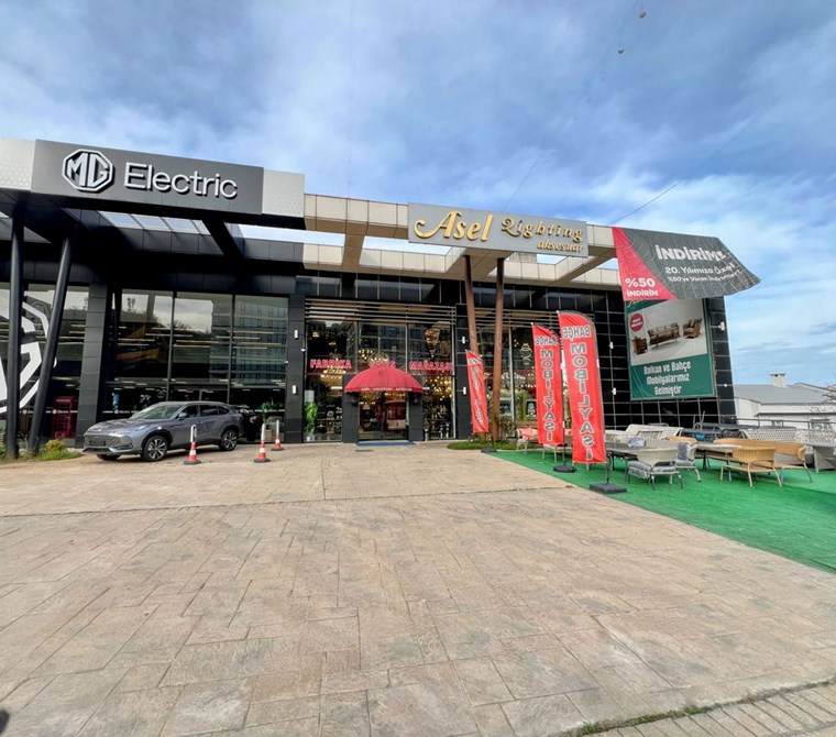 TRABZON YALINCAK ANAYOL ÜZERİ 1350 M2 DÜKKAN(4 KATLIDIR)