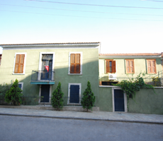 Well-maintained historic mansion/stone house for sale in Küçükyalı Bridge area, 5+2 rooms.