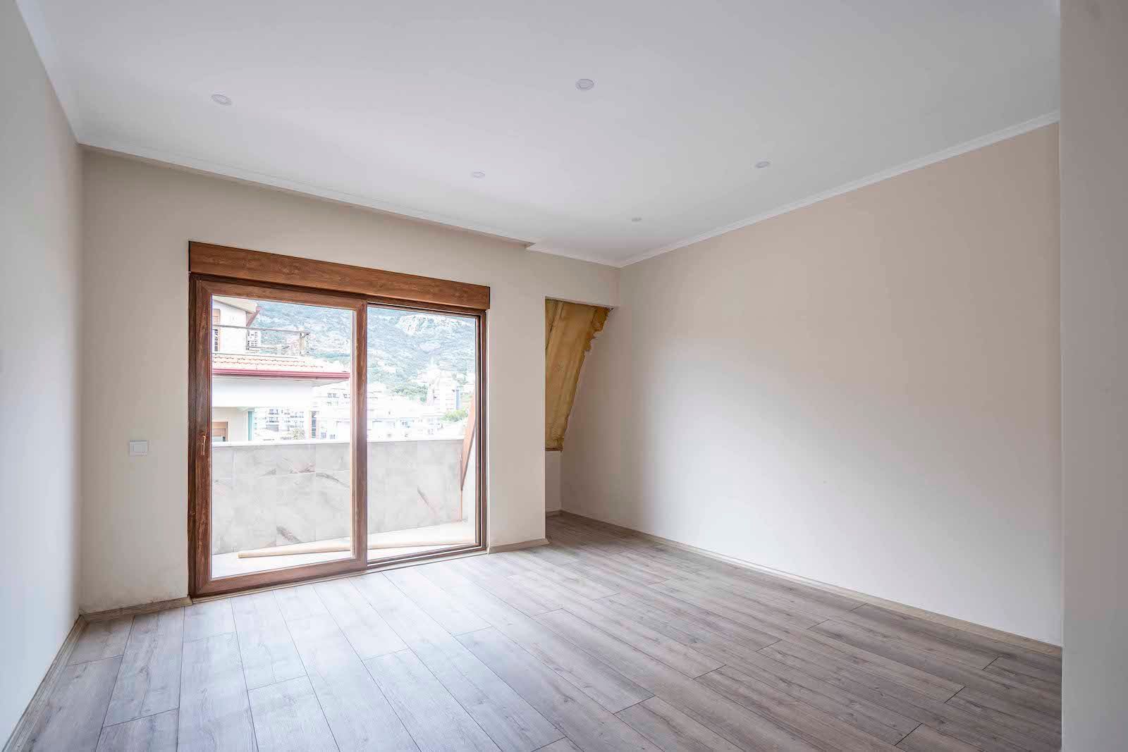 3+1 Office for Rent in Güllerpınarı, Alanya – 150 m²