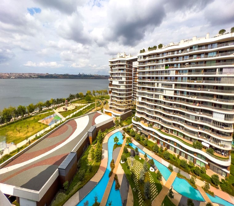 BLUE LAKE SİTESİNDE DENİZ MANZARALI FULL EŞYALI 1+1 87 M2
